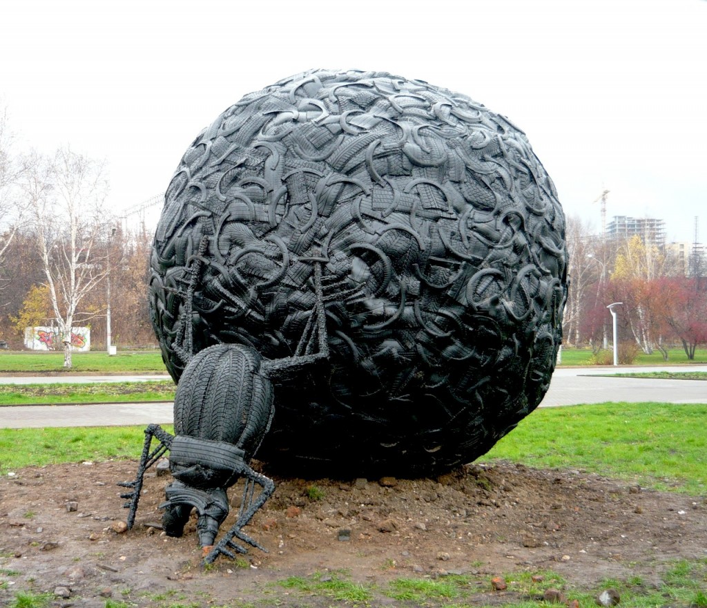 Пермь: жук скоробей в парке Камней