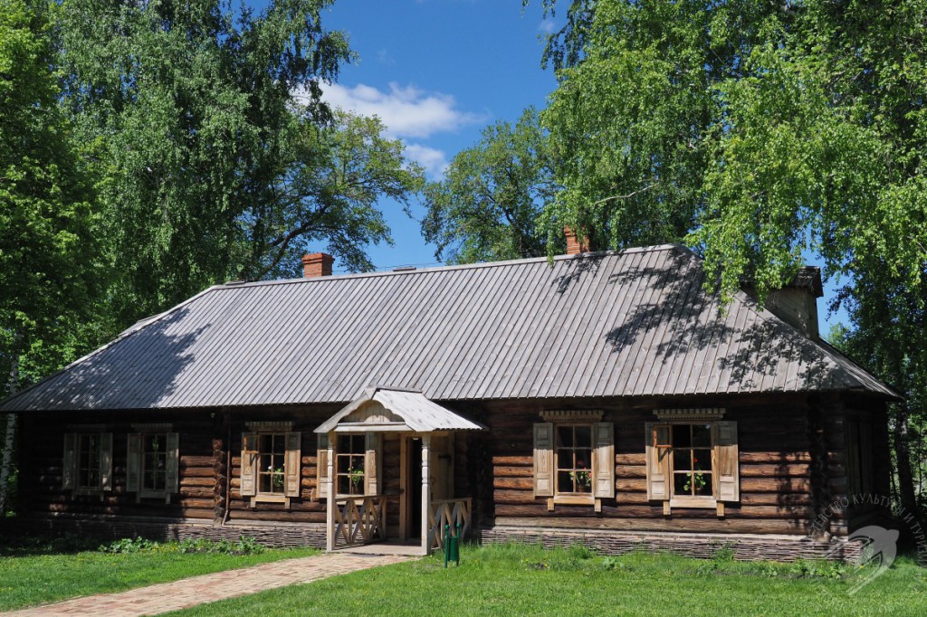 Усадьба Лермонтовых в Тарханах(фото с сайта welcome2penza.ru)